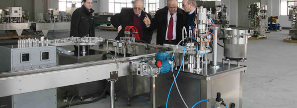 自動隱形眼鏡護(hù)理液灌裝生產(chǎn)線